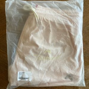 Tracksmith new in bag Van Cortlandt Grand Shorts in Blush, size medium